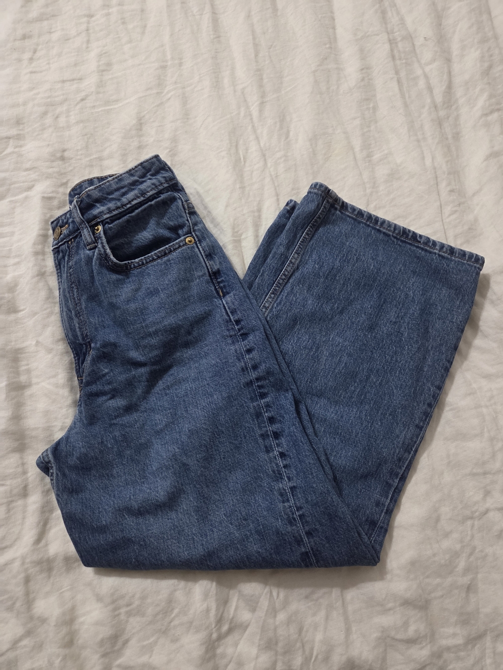 H&M Women's Straight-Leg Denim Jeans in Classic Blue